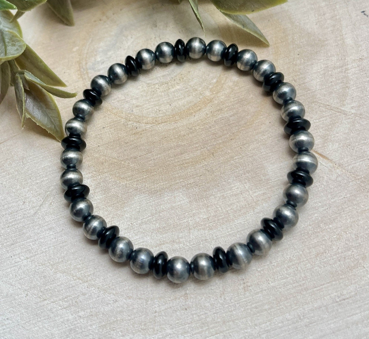 6mm Desert Pearls & Onyx Stretch Bracelet