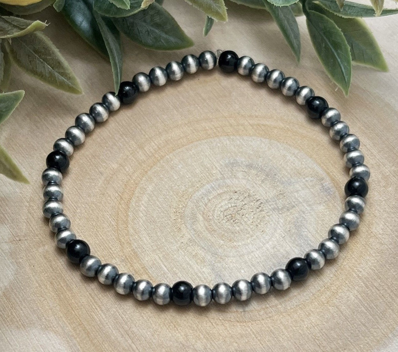 4mm Desert Pearls & Onyx Stretch Bracelet