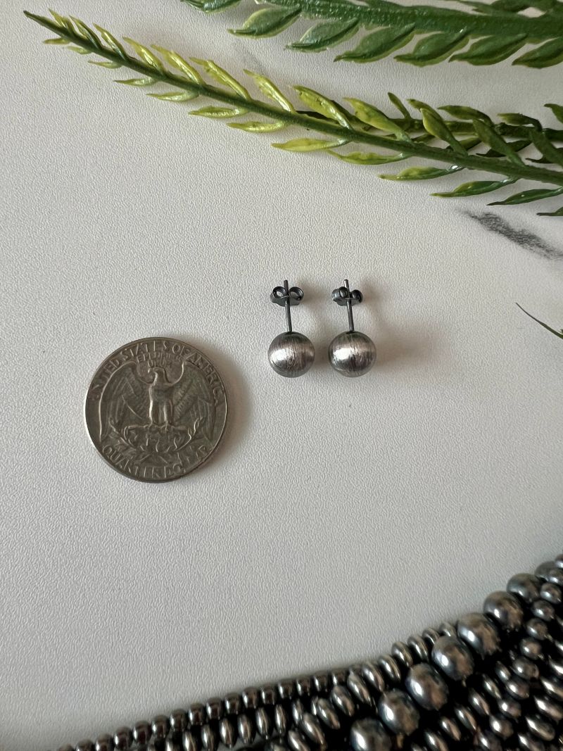 8mm Desert Pearl Round Post Earrings