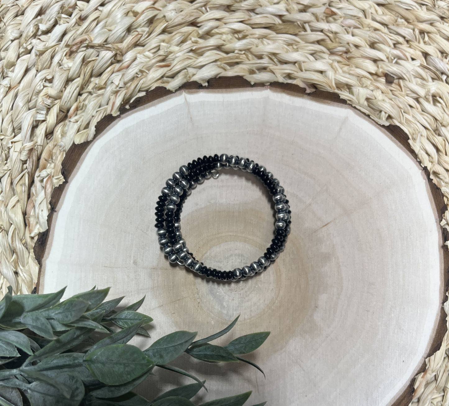 5mm Santa Fe Pearls and Black Onyx 3-row Memory Bracelet