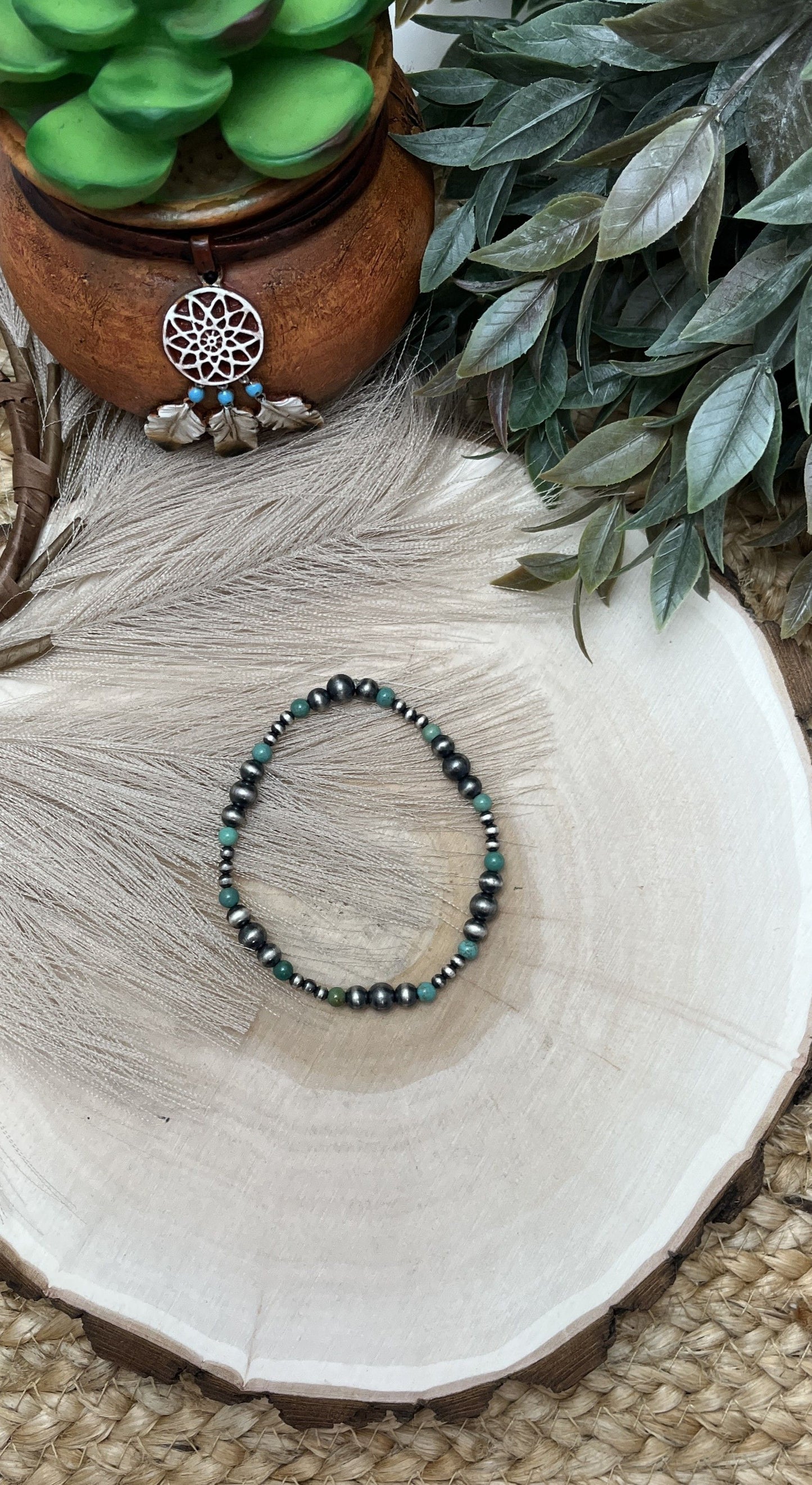 Santa Fe Pearls & Green Turquoise Graduated Stretch Bracelet