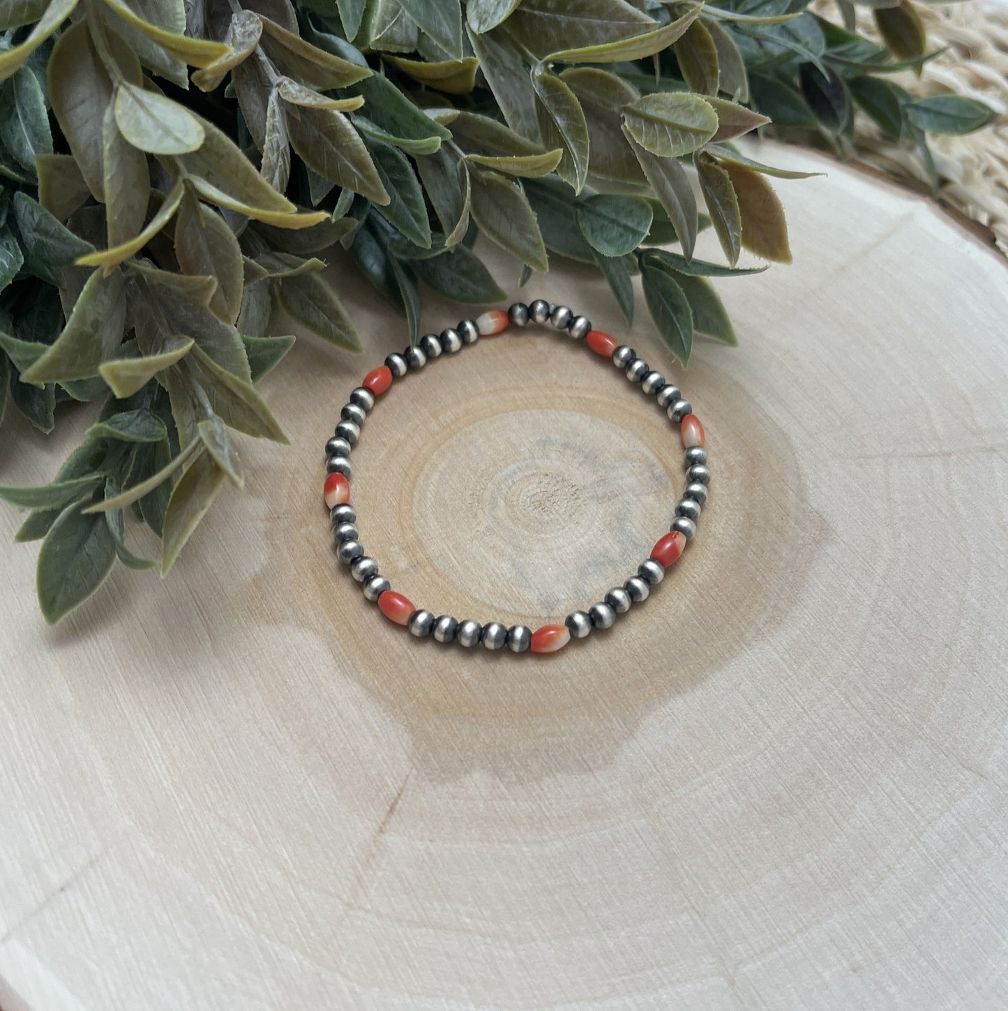 4mm Santa Fe Pearls & Red Spiny Stretch Bracelet