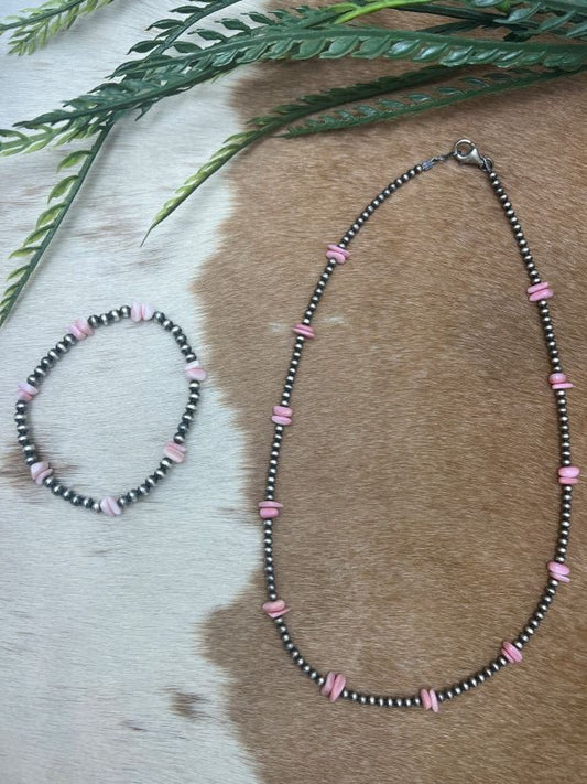 Silver Desert Pearls & Pink Conch Chips Necklace - Sunset TQ Mountain
