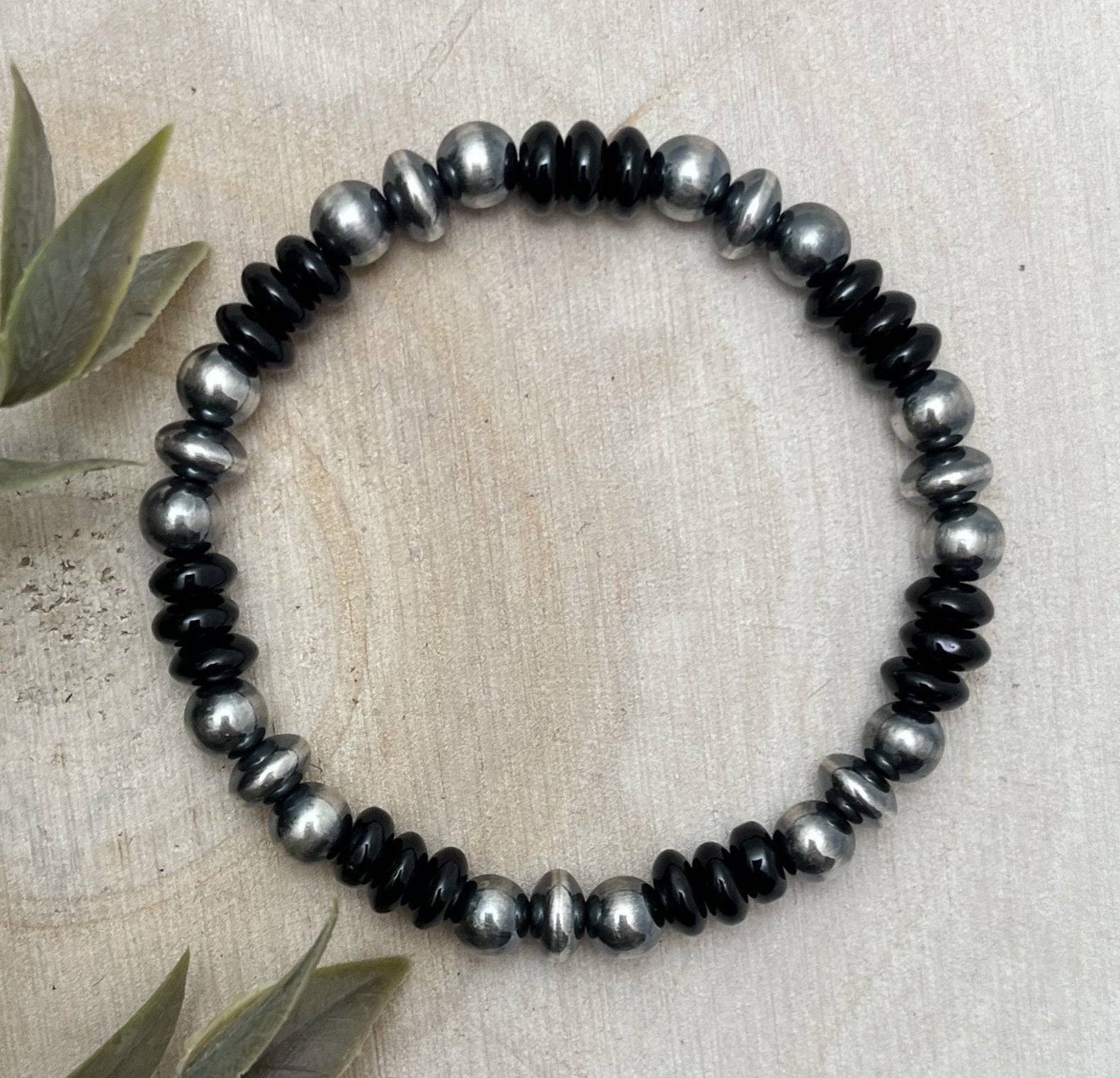 7mm Desert Saucer Pearls & Onyx Stretch Bracelet - Sunset TQ Mountain