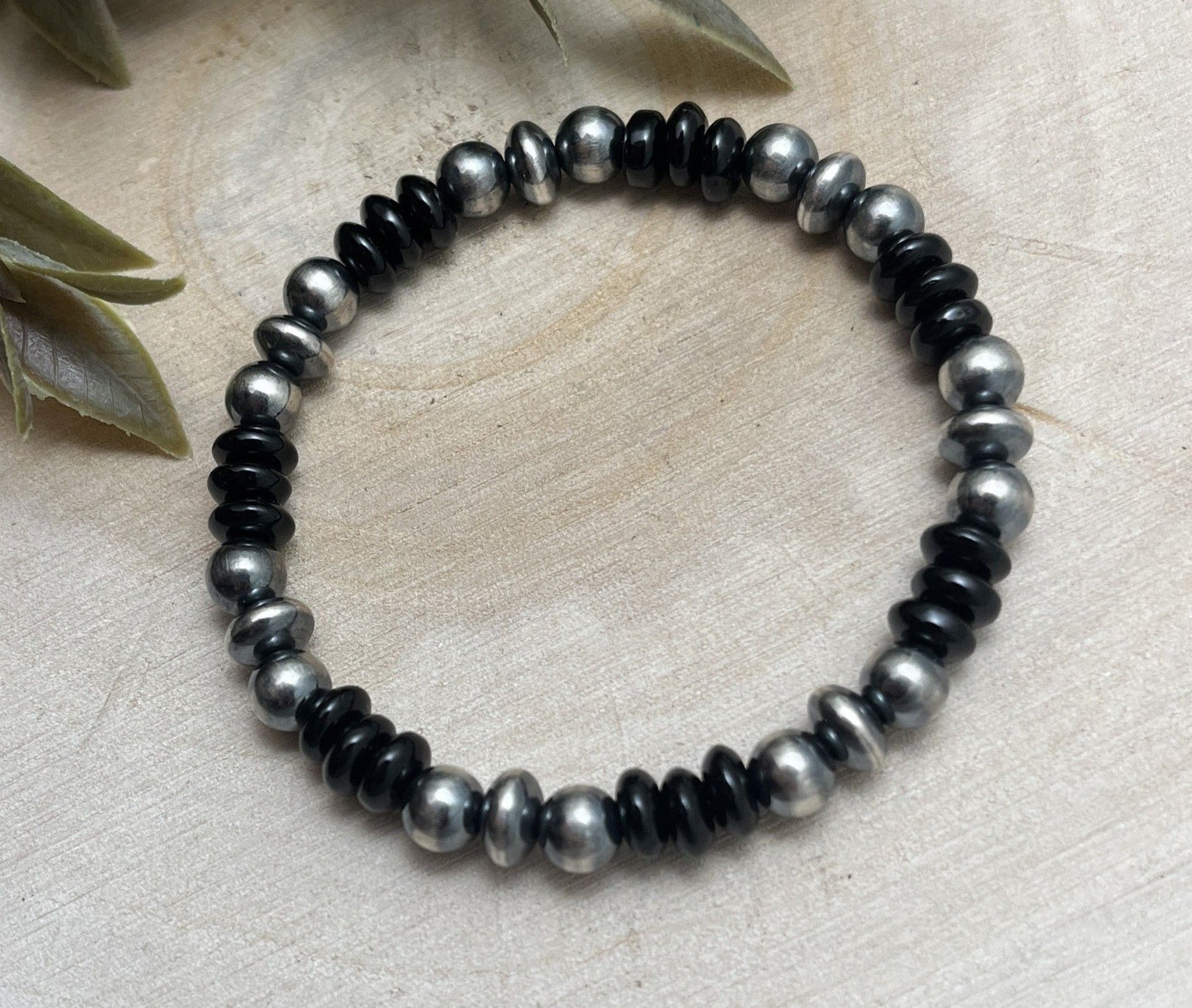7mm Desert Saucer Pearls & Onyx Stretch Bracelet - Sunset TQ Mountain
