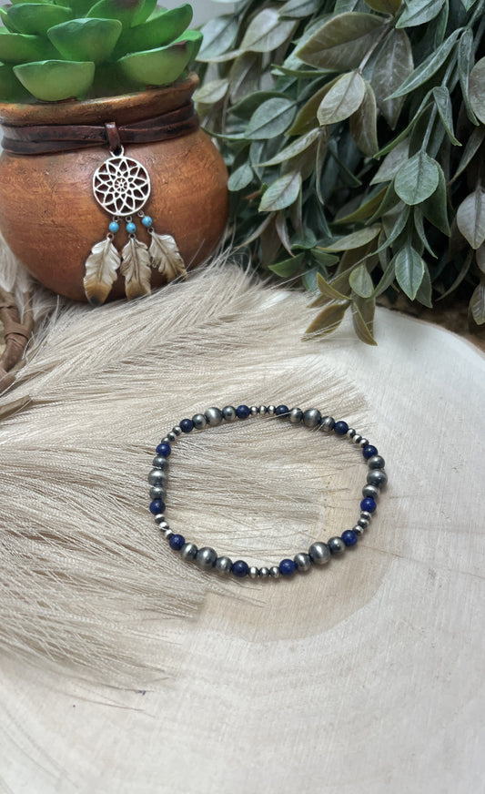 Santa Fe Pearls & Lapis Graduated Stretch Bracelet
