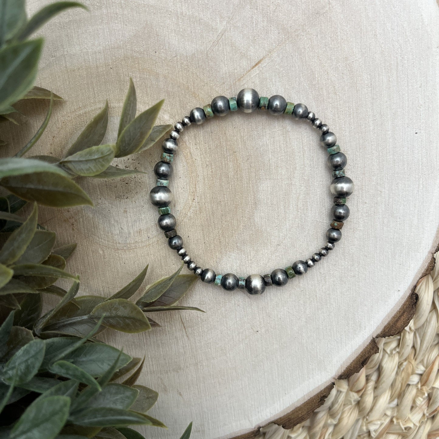 Santa Fe Pearls & Green Turquoise Graduated Stretch Bracelet