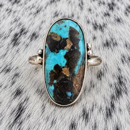 Blue Moon Turquoise Classic Oval Ring close-up